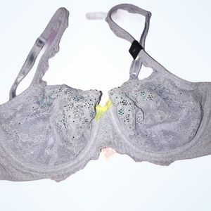 - New 34C Victoria's Secret Unlined Demi Bra